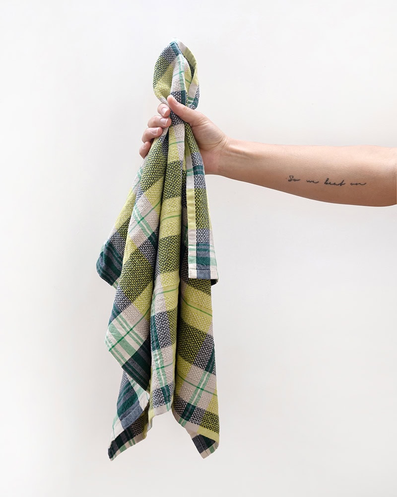Mungo Vadoek in Dill. Absorbent, long-lasting cotton kitchen dishcloths