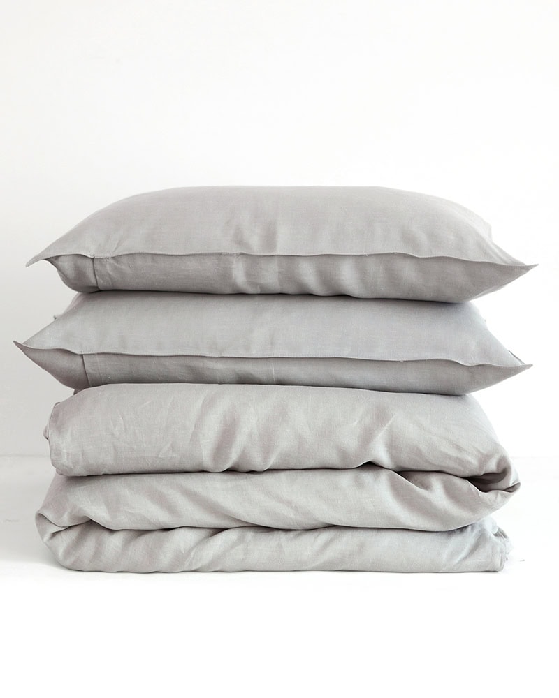 _Mungo_Argento_Pillow_Stack_IMG_9894