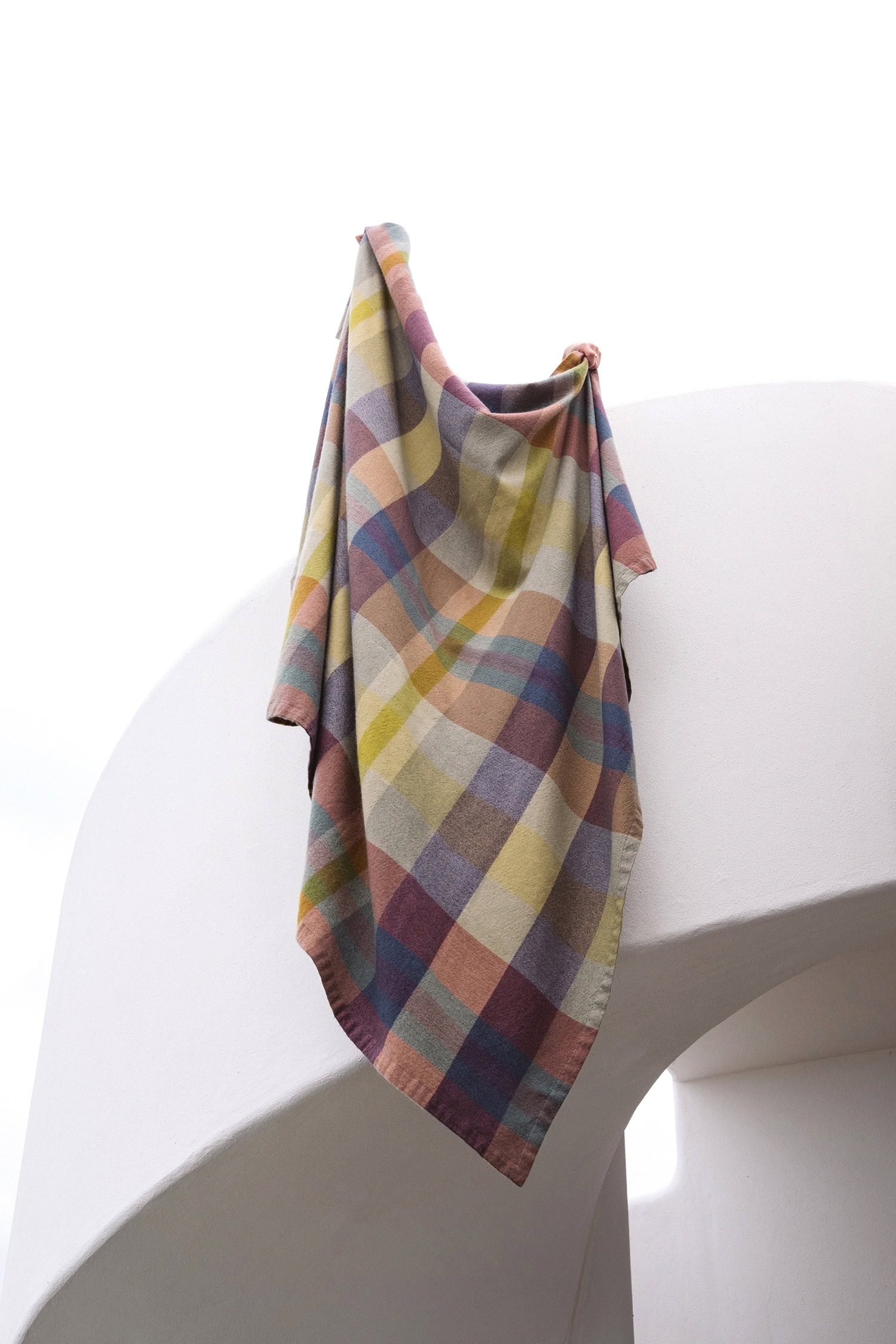 Draped Mungo Momo blanket in Twilight.