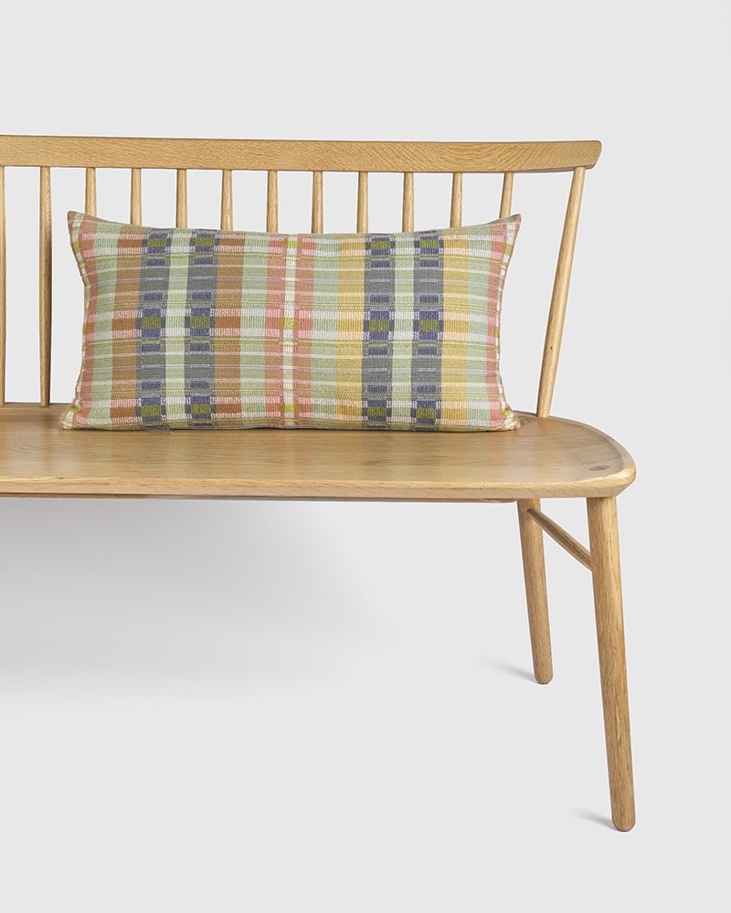 Mungo_Miro_Cushion_Lumber_Thistle_MUNGO0397
